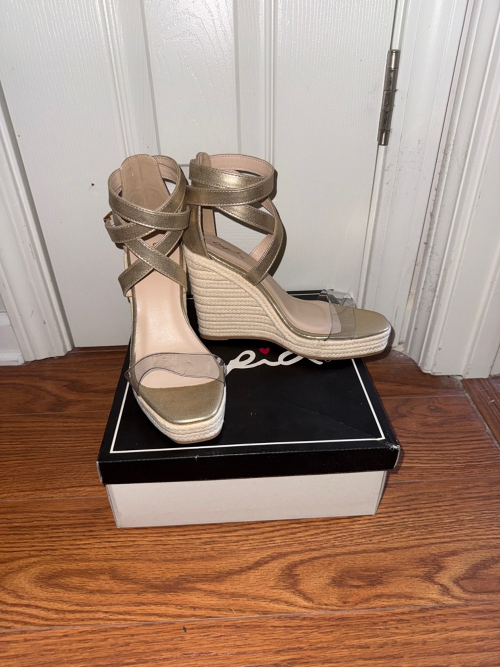 Gold Wedges